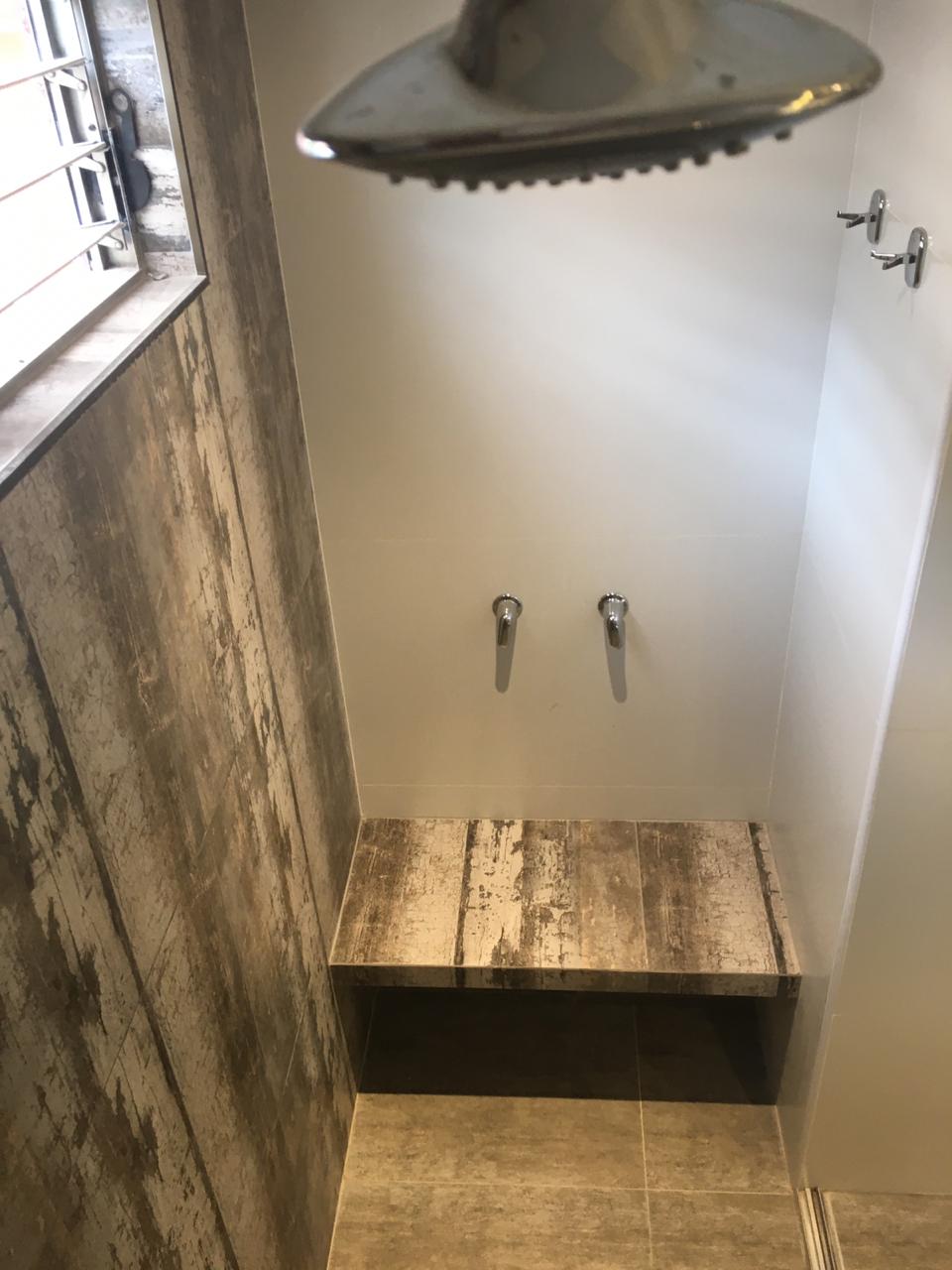 Main bathroom new veneer